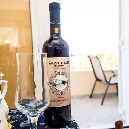 아파트 Aristotelis