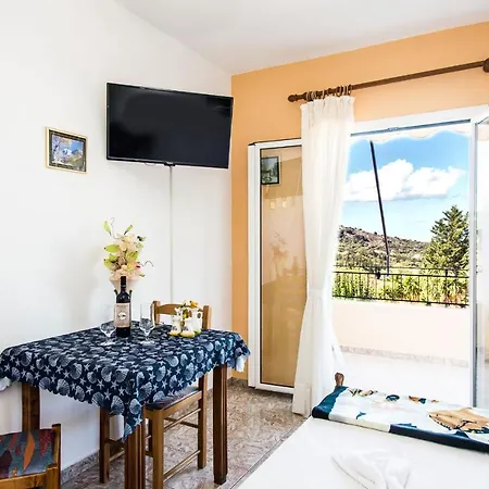 Aristotelis Lägenhet Razáta