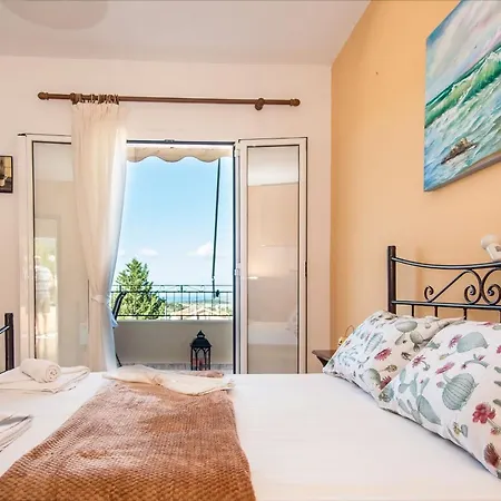 Apartment Aristotelis Razata