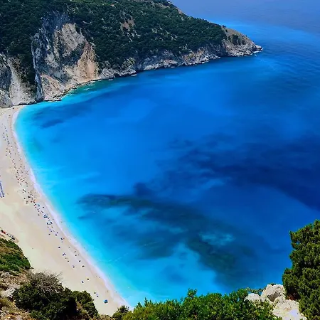 Aristotelis * Razáta