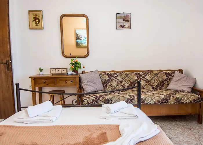 Aristotelis Apartment Razáta